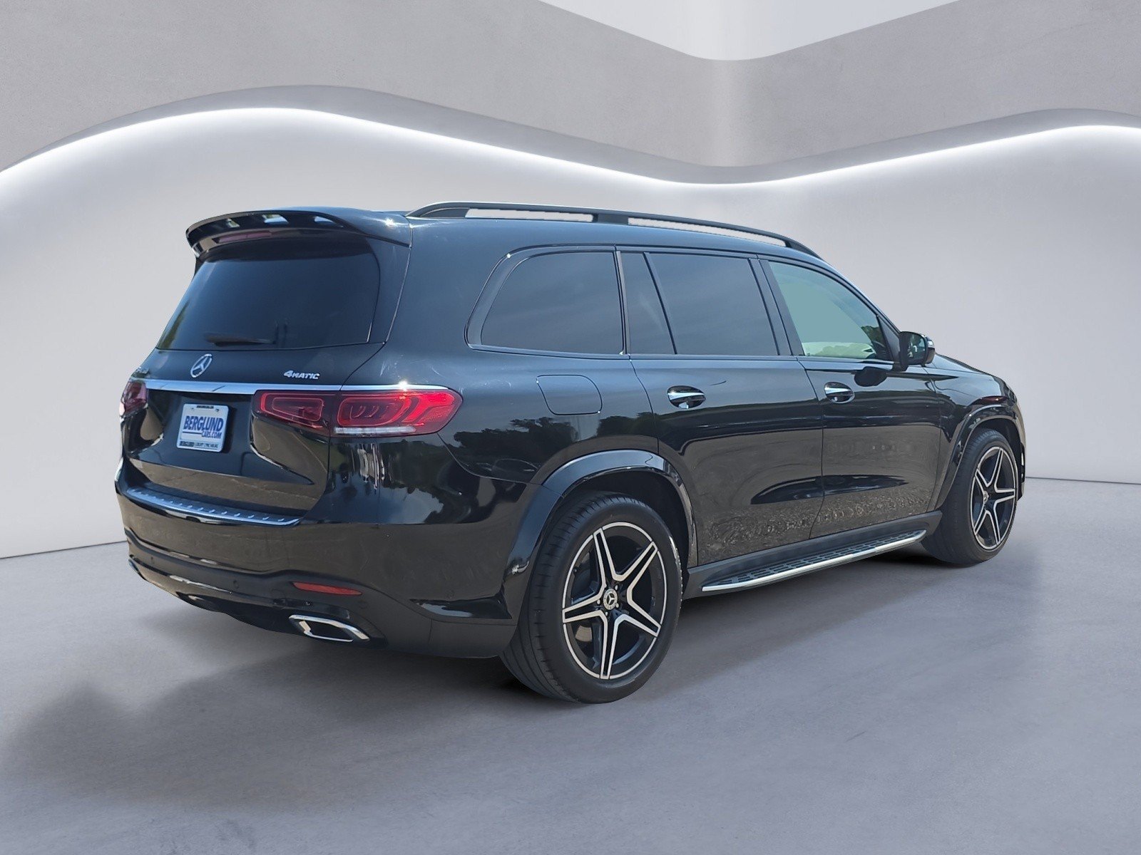Certified 2023 Mercedes-Benz GLS 450 4MATIC w/ AMG Line Exterior image 4