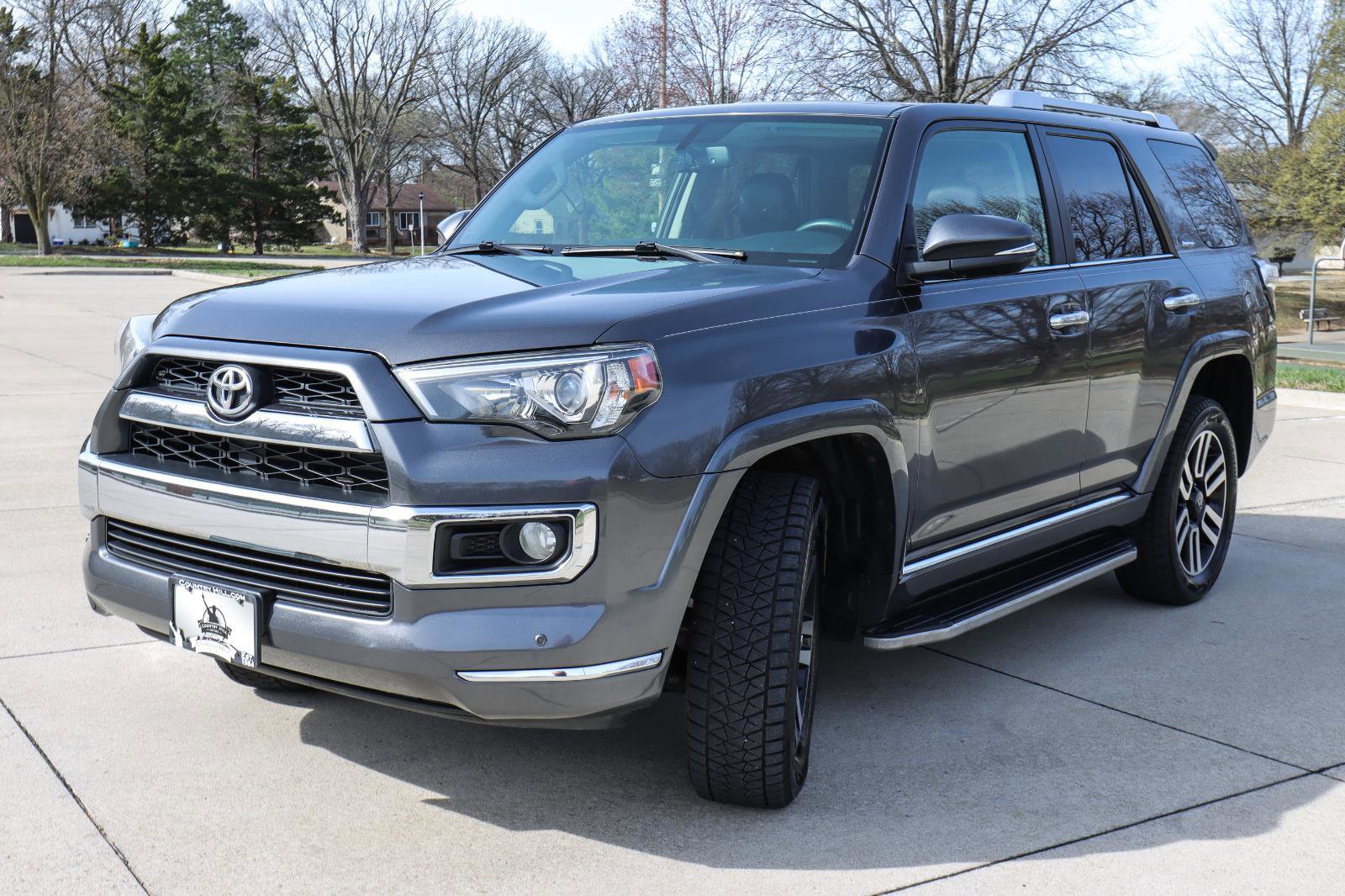 Used 2017 Toyota 4Runner Limited image 3