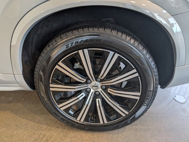 Used 2024 Volvo XC90 B6 Plus w/ Protection Package Premier image 9