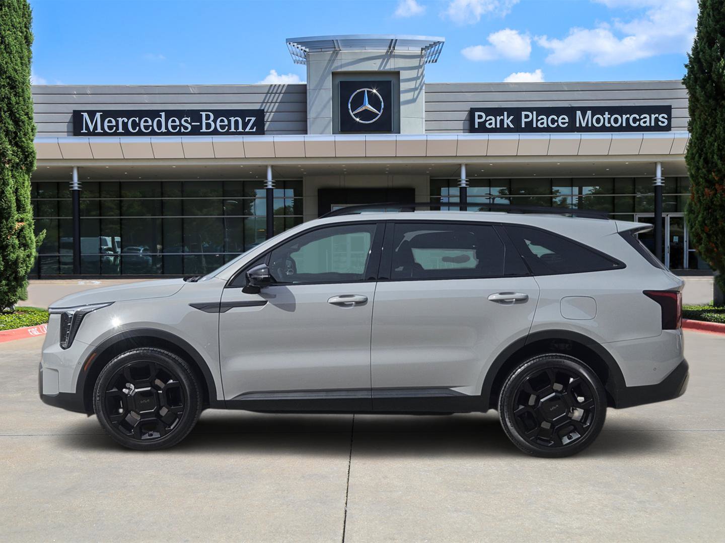 Used 2025 Kia Sorento SX Prestige image 3