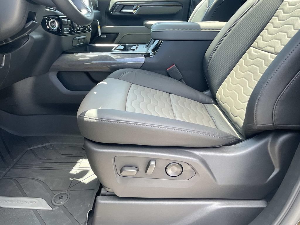 New 2026 Chevrolet Silverado 2500 ZR2 AWD/4WD image 18