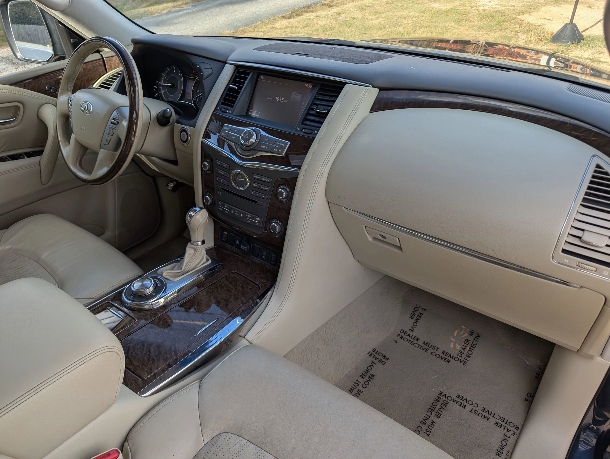 Used 2016 INFINITI QX80 Sport Utility 4D w/ Driver's Assistance Package image 44