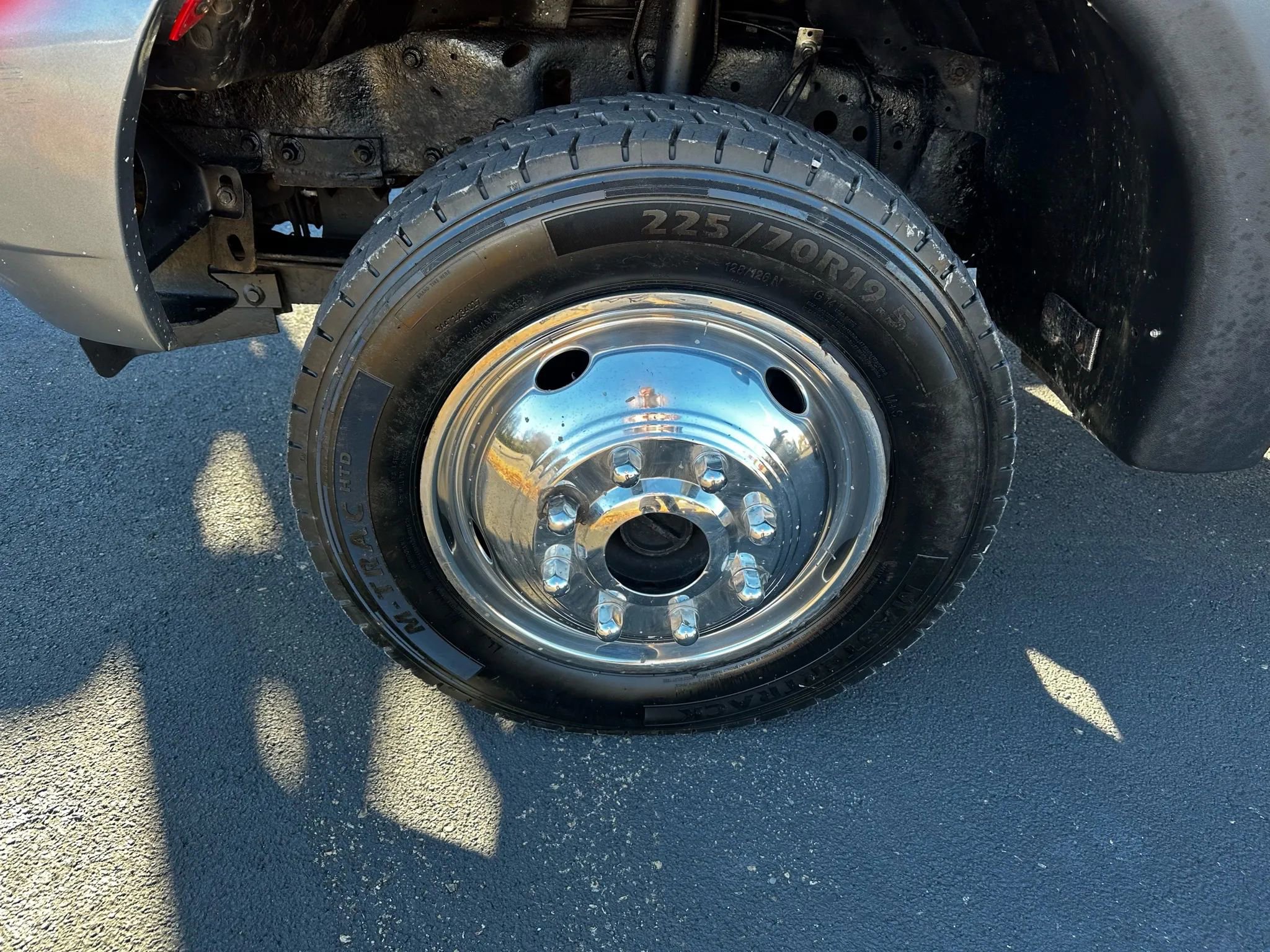 Used 2003 Ford F550 4x4 Regular Cab Super Duty image 11