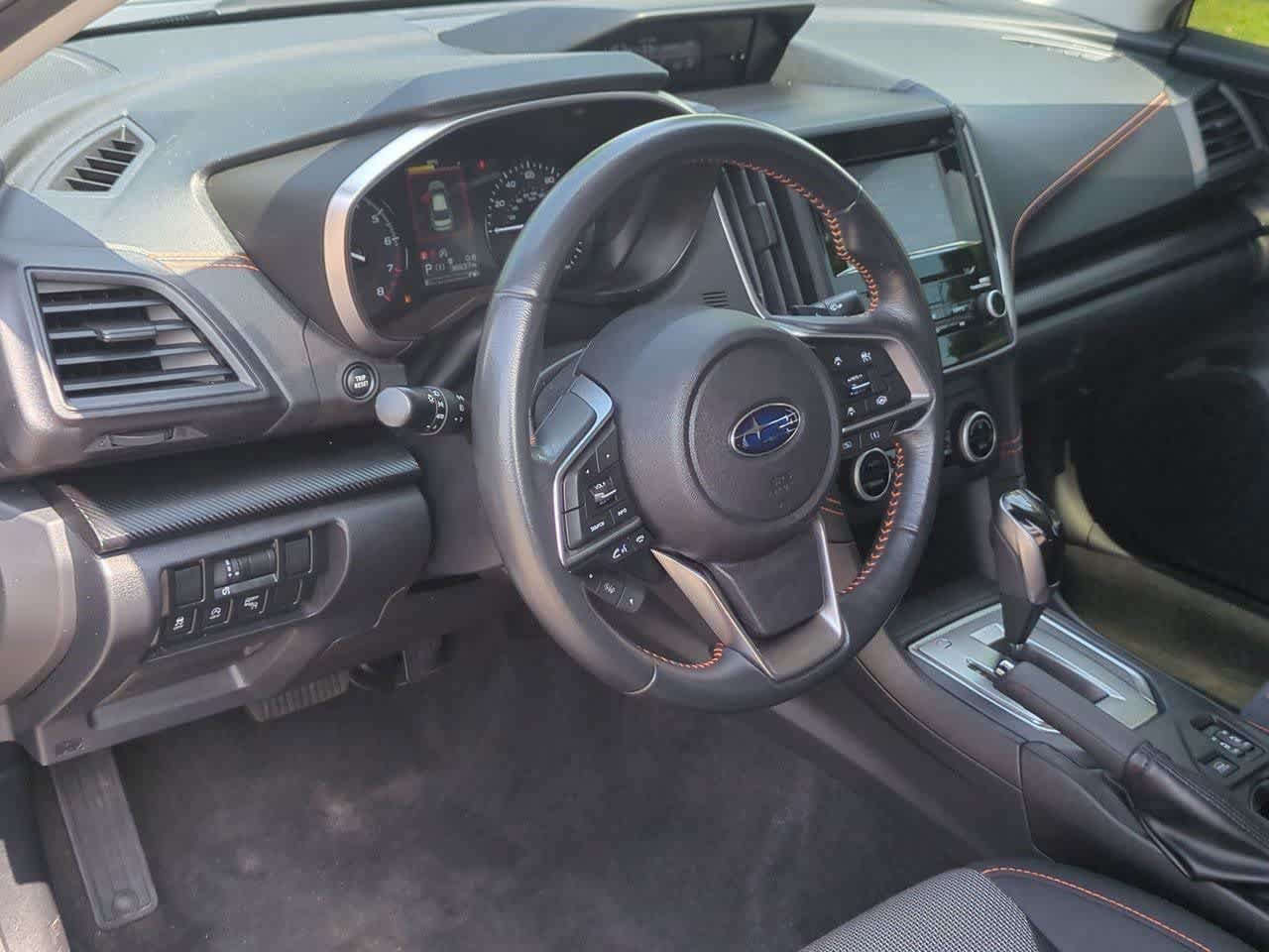 Used 2022 Subaru Crosstrek 2.0i Premium w/ Moonroof Package AWD/4WD image 2