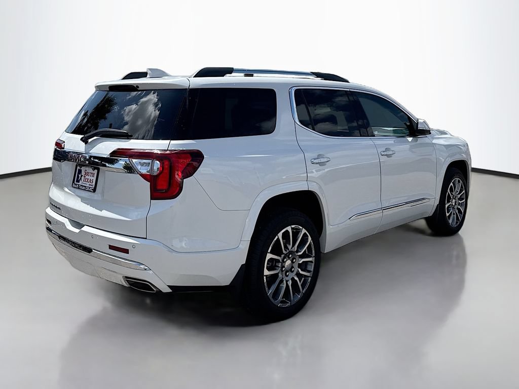 Used 2023 GMC Acadia Denali w/ Denali Technology Package FWD image 7
