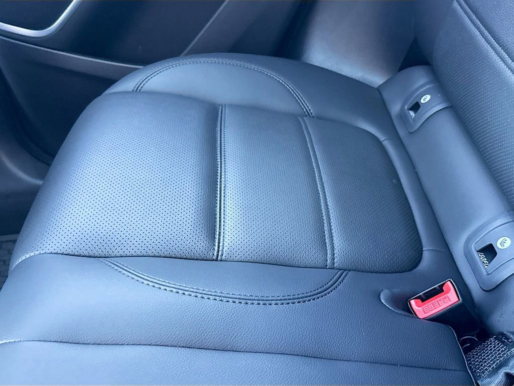 Used 2023 Jaguar E-PACE SE image 29