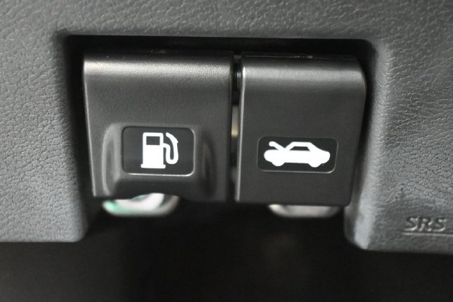Certified 2025 Nissan Kicks Play S FWD image 22