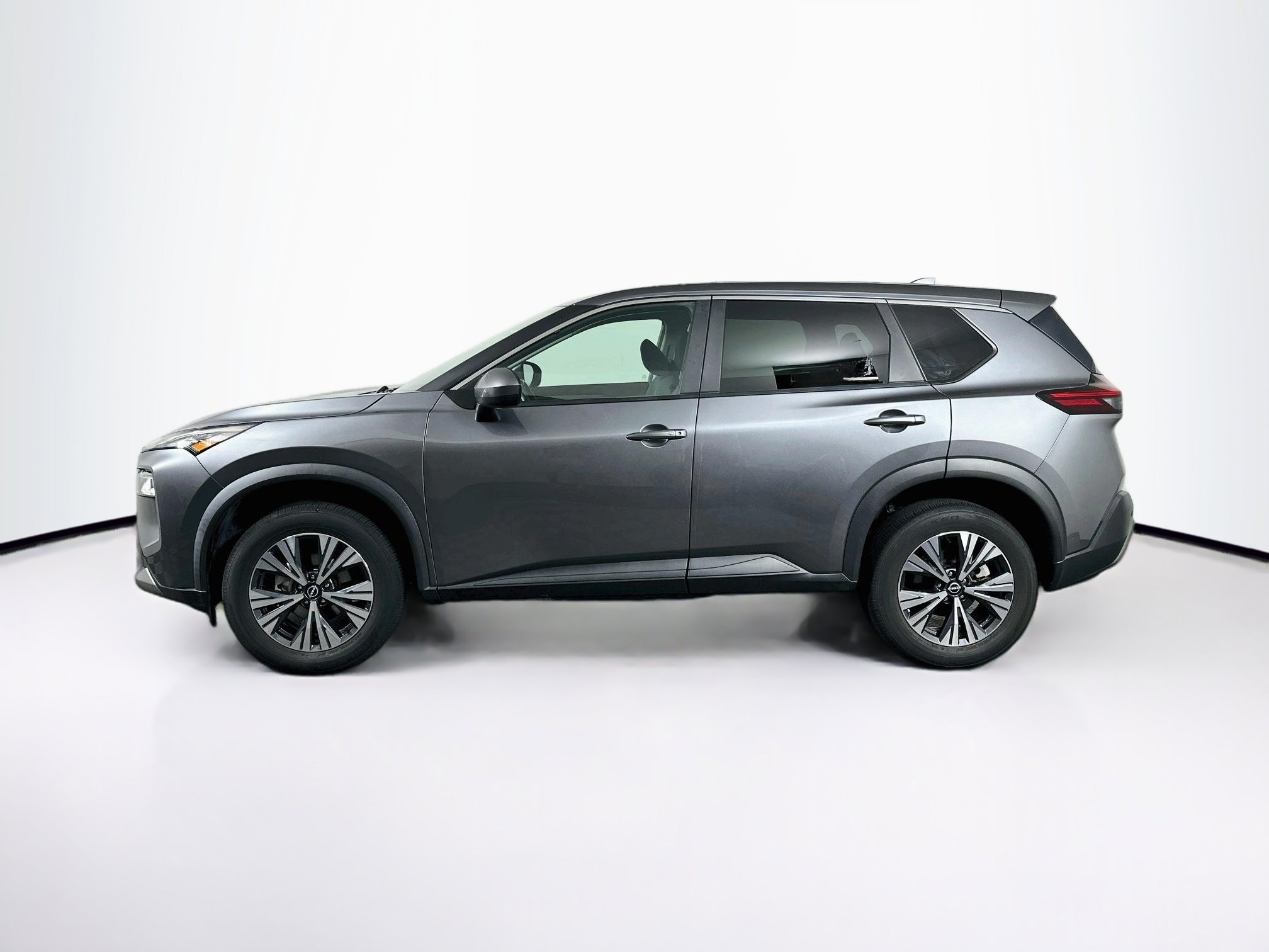 Used 2023 Nissan Rogue SV FWD image 4
