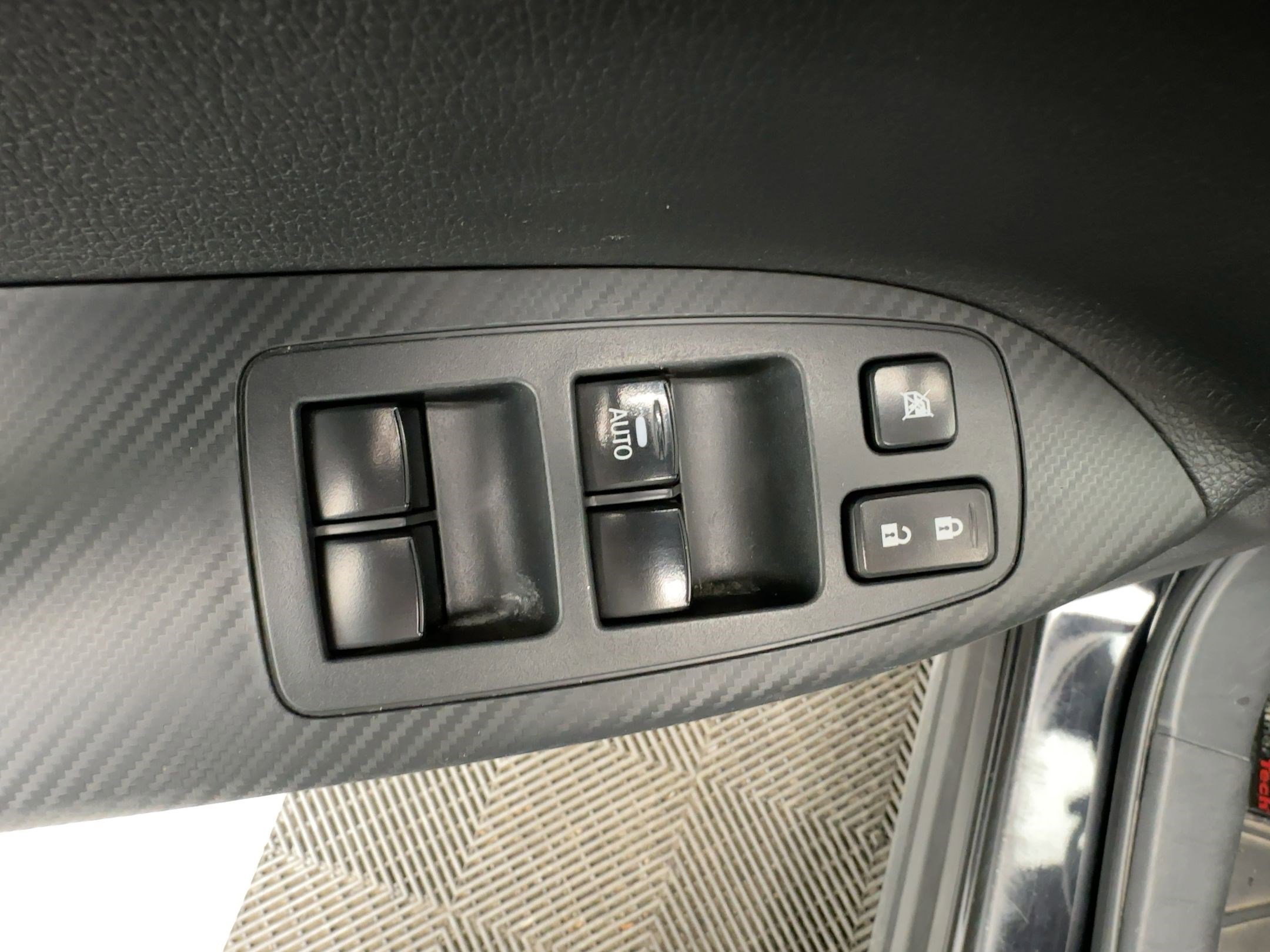 Used 2024 Mitsubishi Eclipse Cross SE image 13