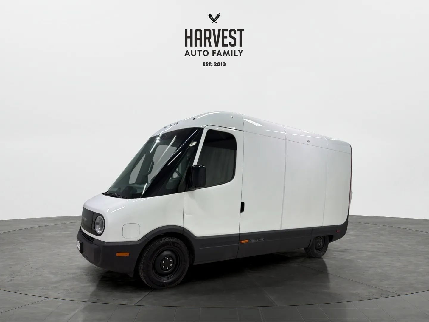 Used 2024 Rivian Delivery 500 FWD image 1