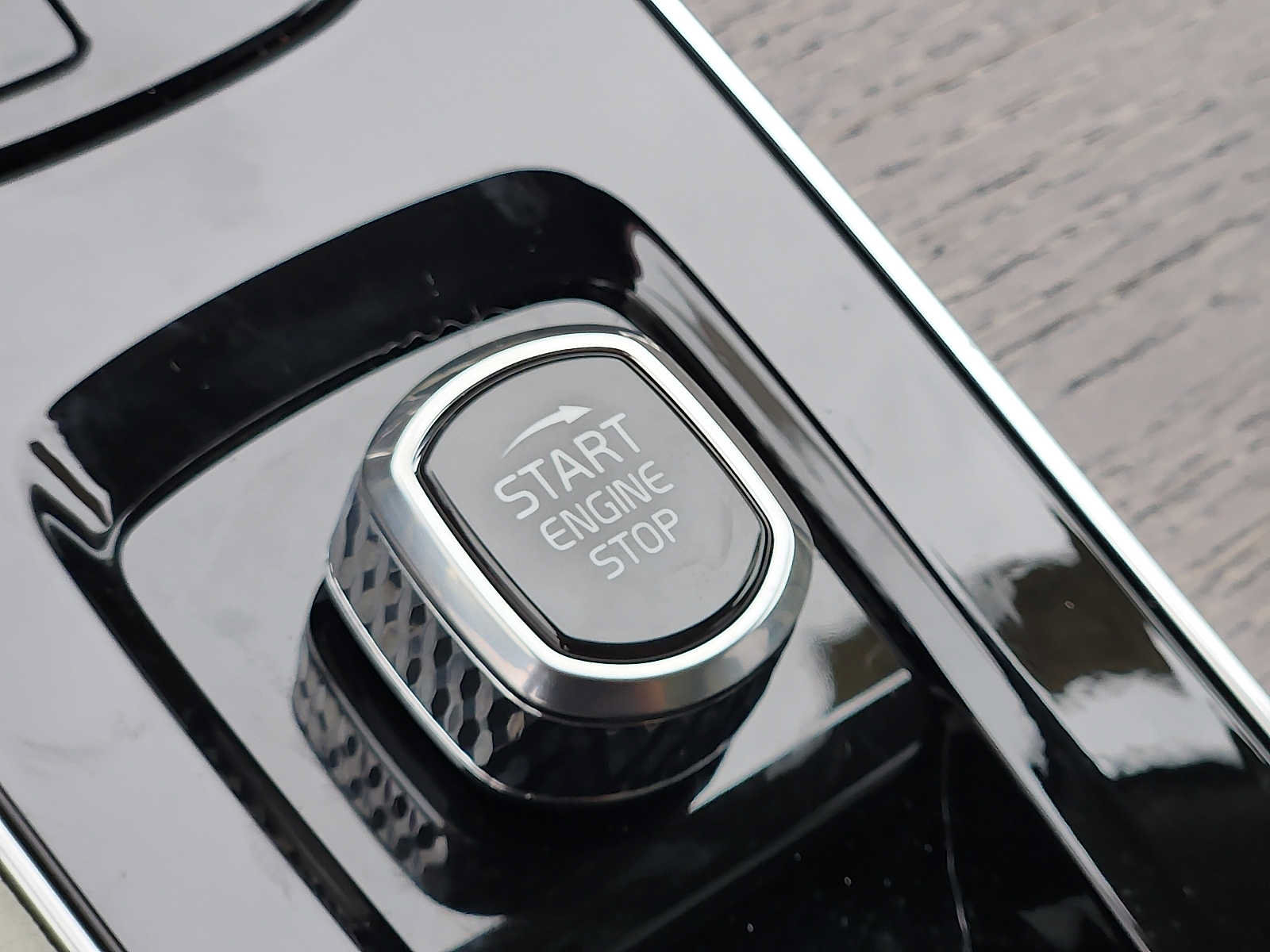 Used 2026 Volvo XC90 B6 Ultra w/ Protection Package Premier AWD/4WD image 22