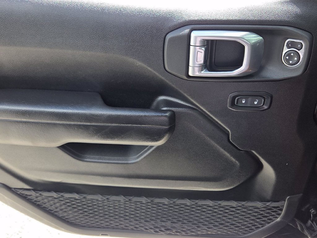 Used 2022 Jeep Wrangler Sport AWD/4WD image 28