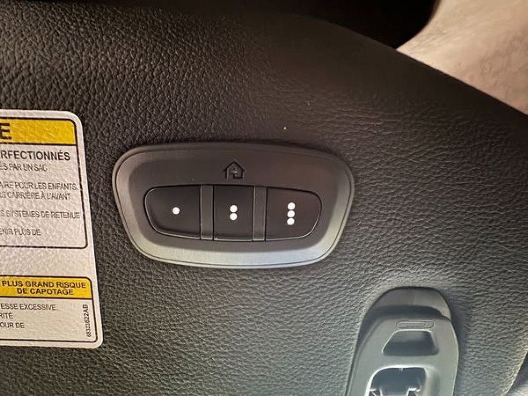 Used 2018 Jeep Wrangler Unlimited Rubicon w/ LED Lighting Group image 26