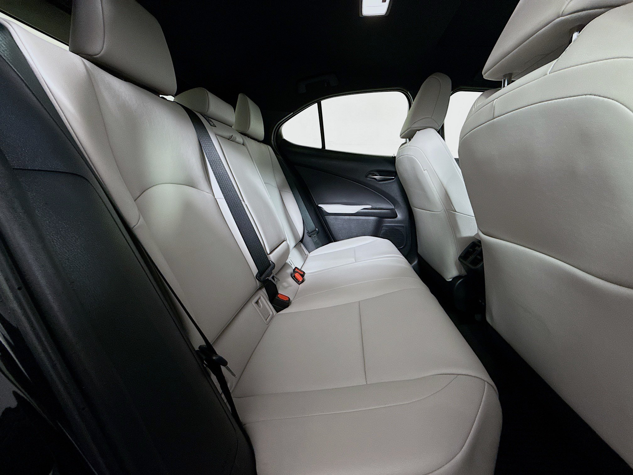 Used 2023 Lexus UX 250h AWD w/ Accessory Package (Z2) image 25