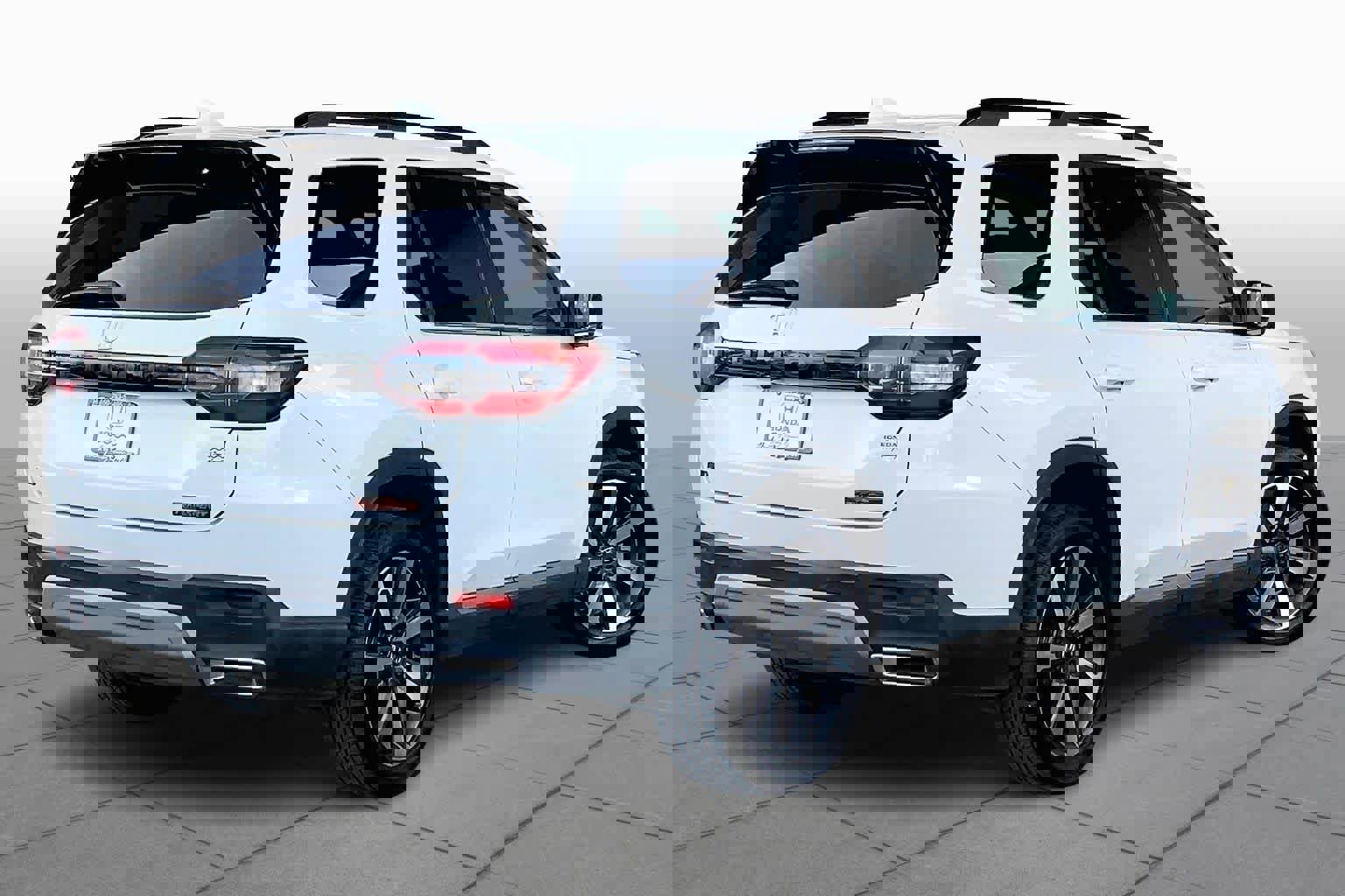 Used 2023 Honda Pilot Elite image 13