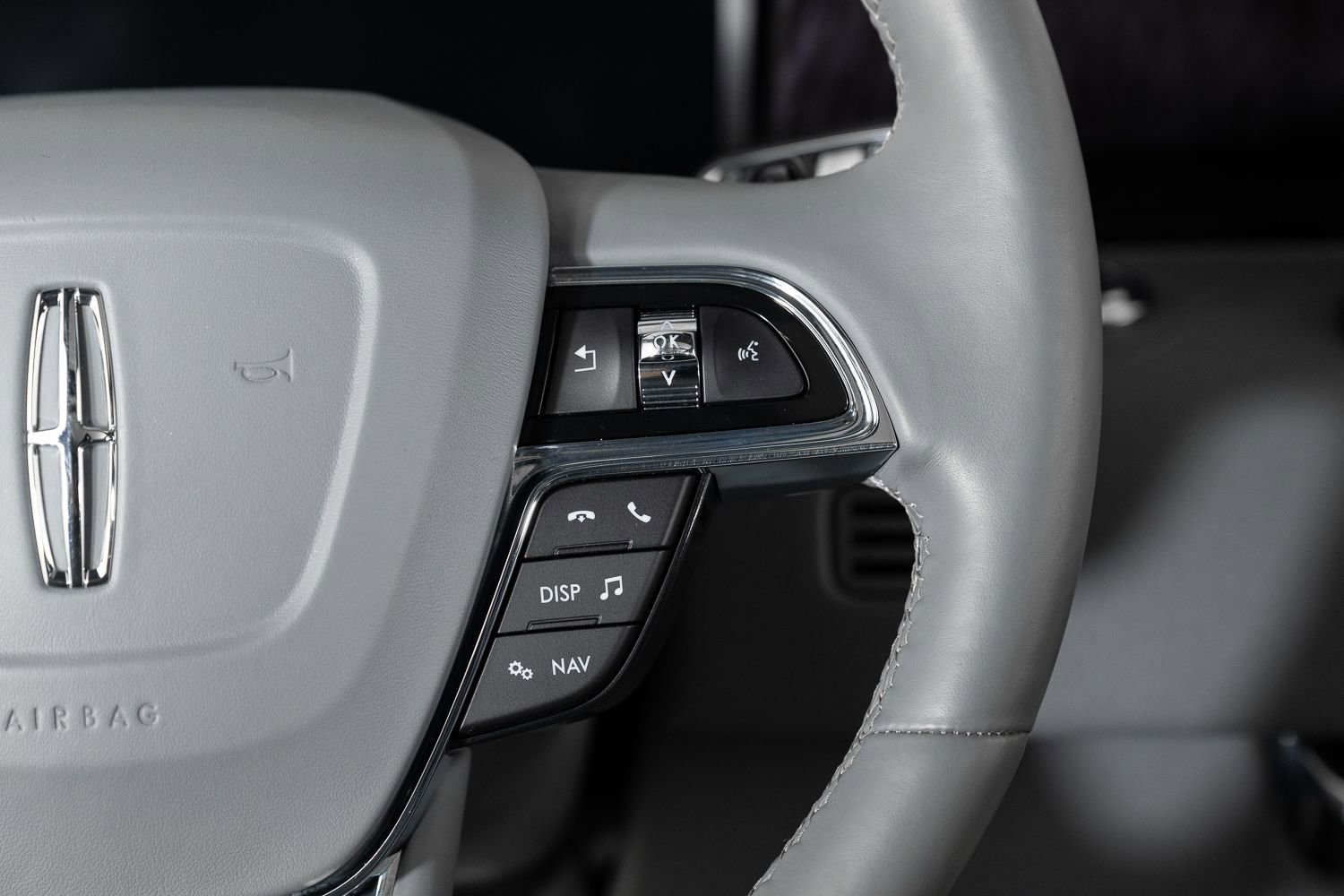 Used 2021 Lincoln Navigator Reserve w/ Cargo Convenience Package image 35