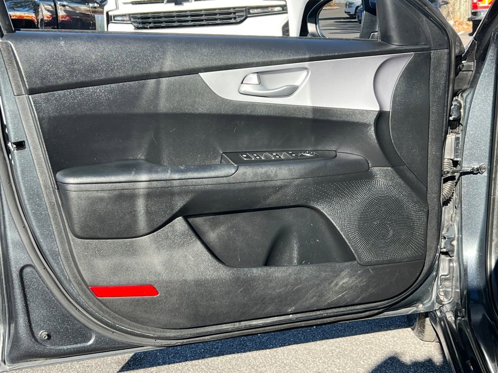 Used 2024 Kia Forte LXS image 15