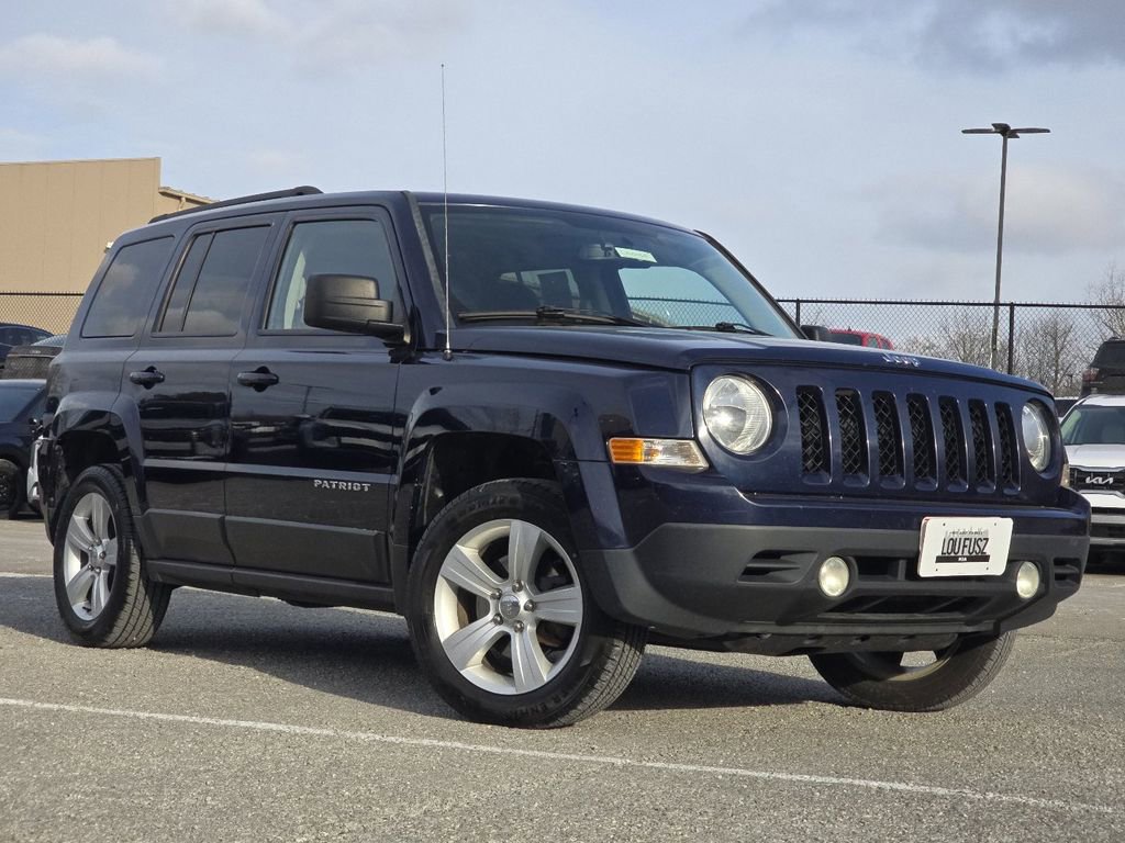 Used 2015 Jeep Patriot Latitude w/ Sun/Sound Group image 2