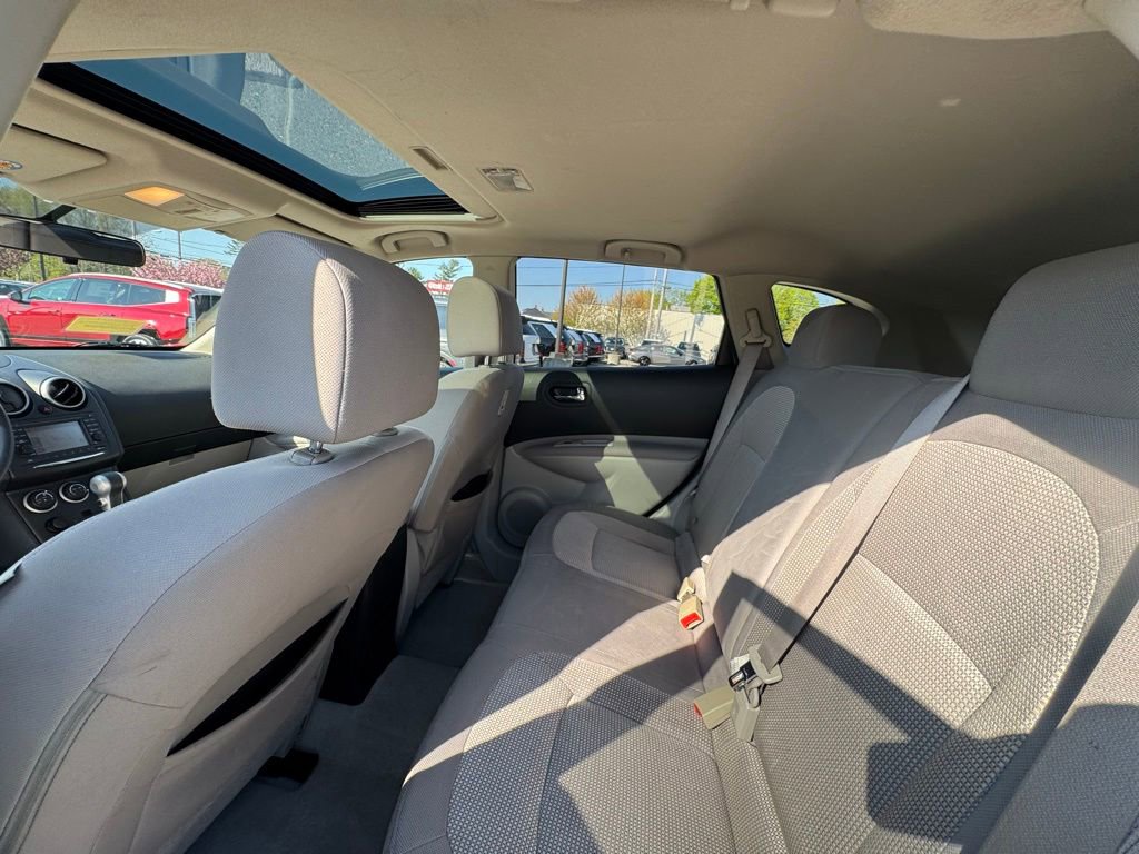 Used 2012 Nissan Rogue SV w/ Premium Pkg AWD/4WD image 17