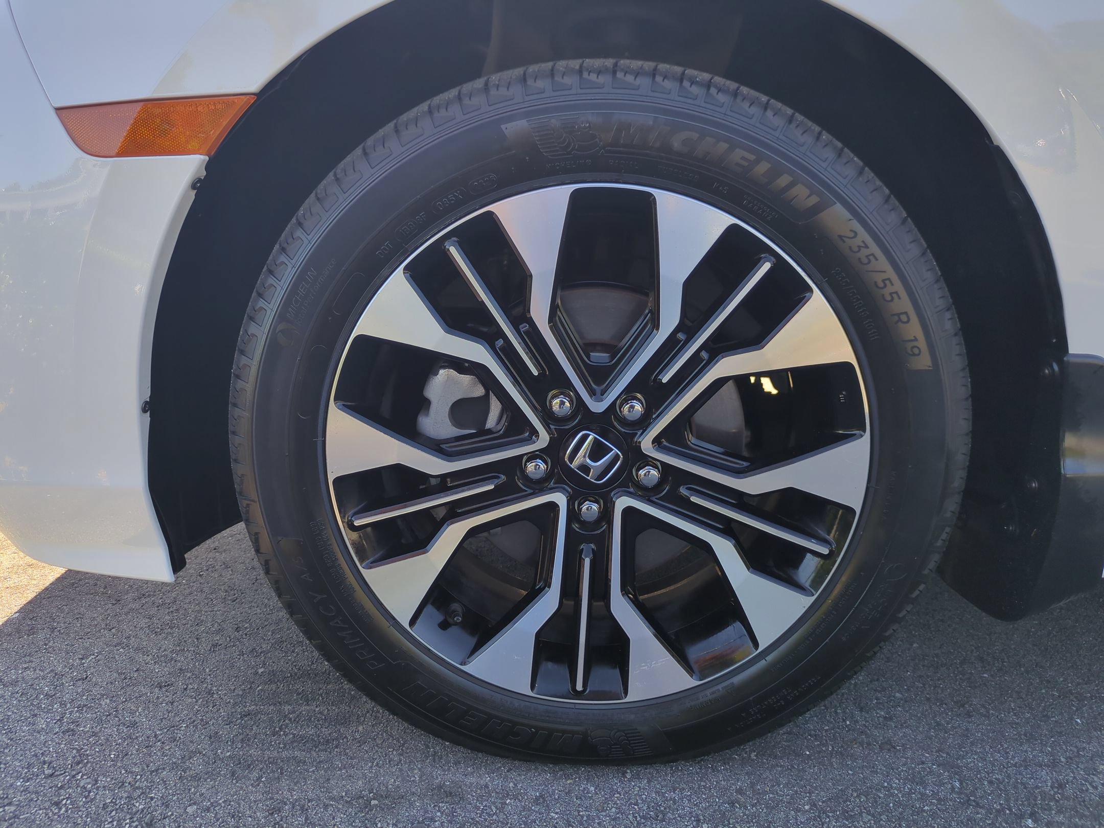 Used 2025 Honda Odyssey Elite image 9