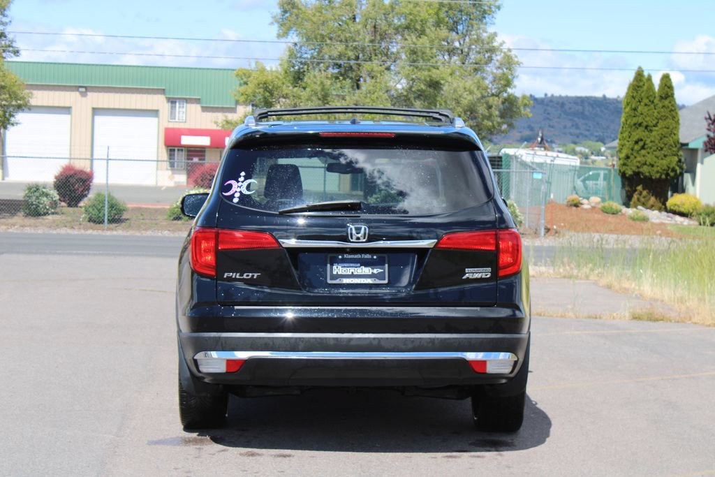 Used 2017 Honda Pilot Touring image 5