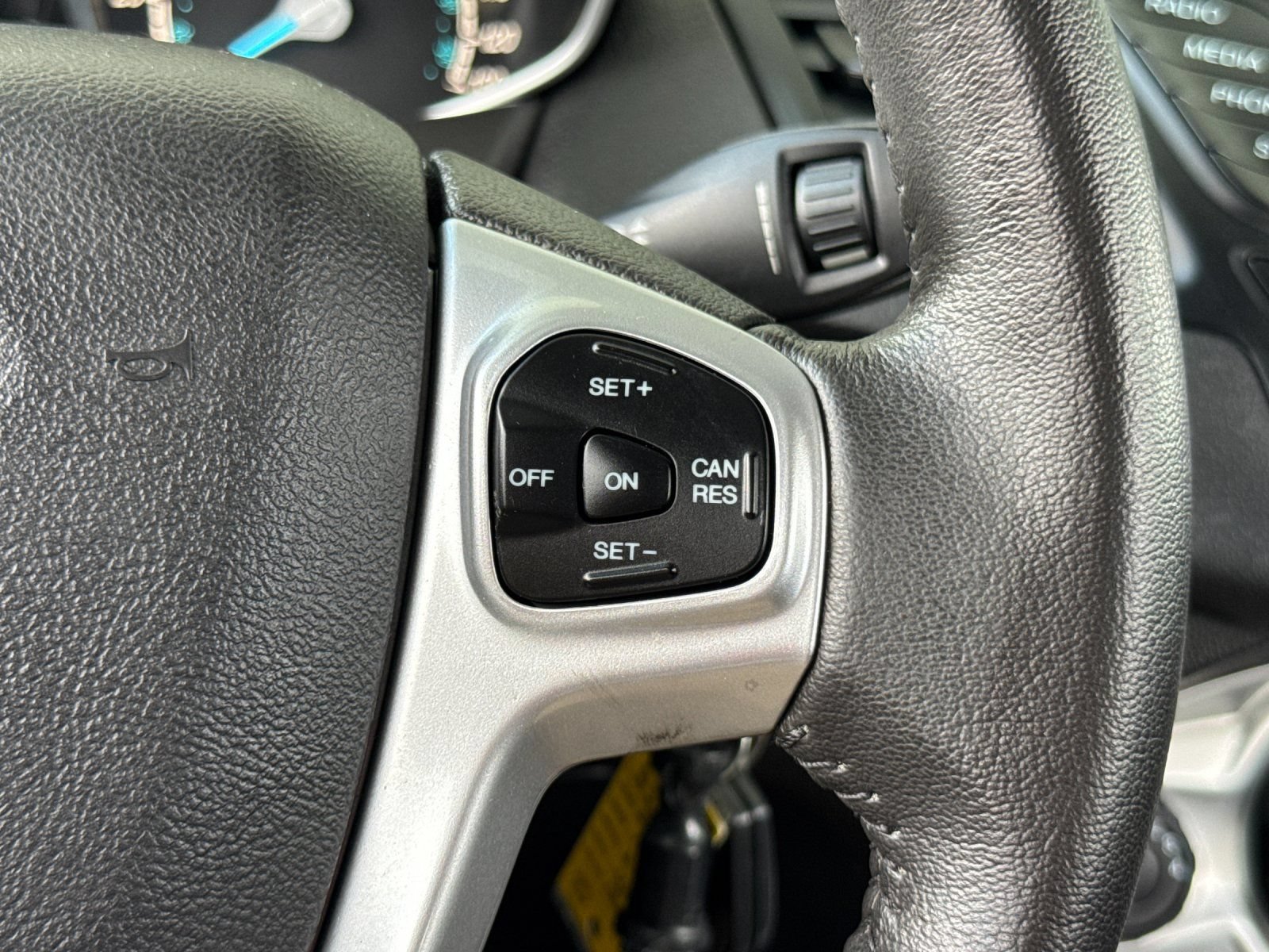 Used 2016 Ford Fiesta SE FWD image 28