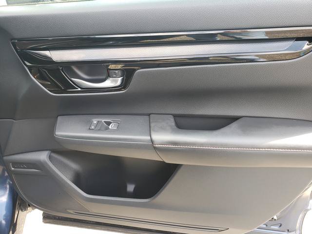 Used 2025 Honda CR-V Sport Touring image 19