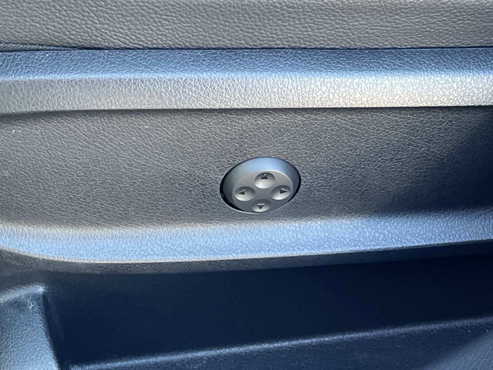 Certified 2024 Mercedes-Benz GLB 250 image 21