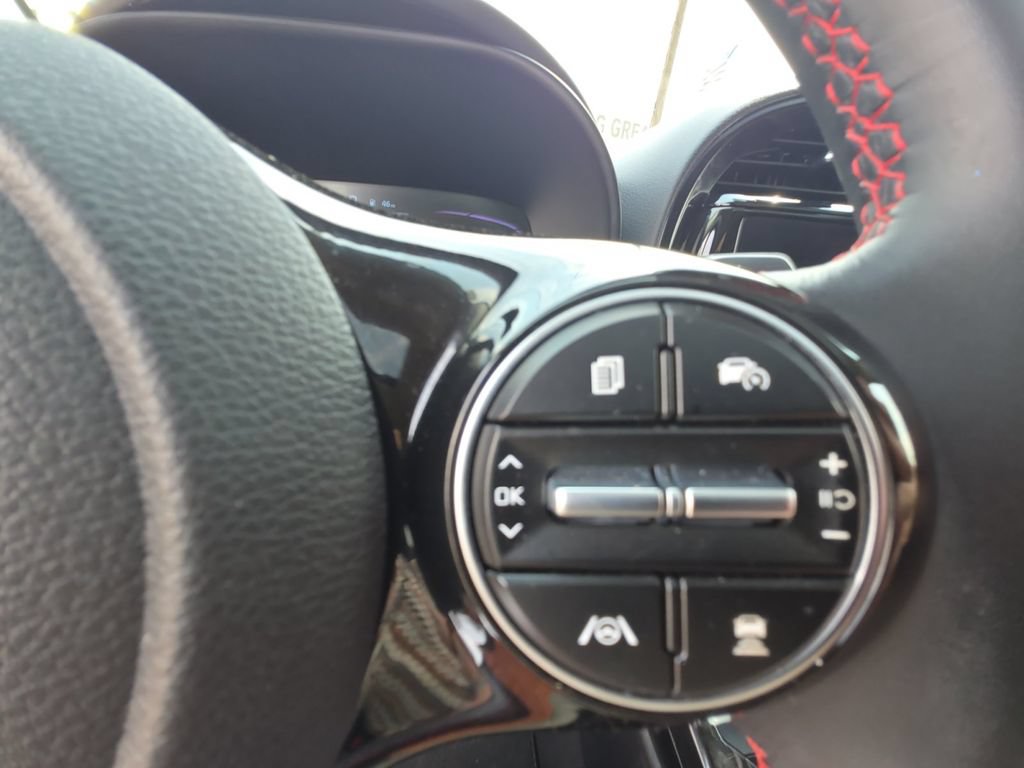 Used 2024 Kia Soul GT-Line w/ Option Group 020 FWD image 19
