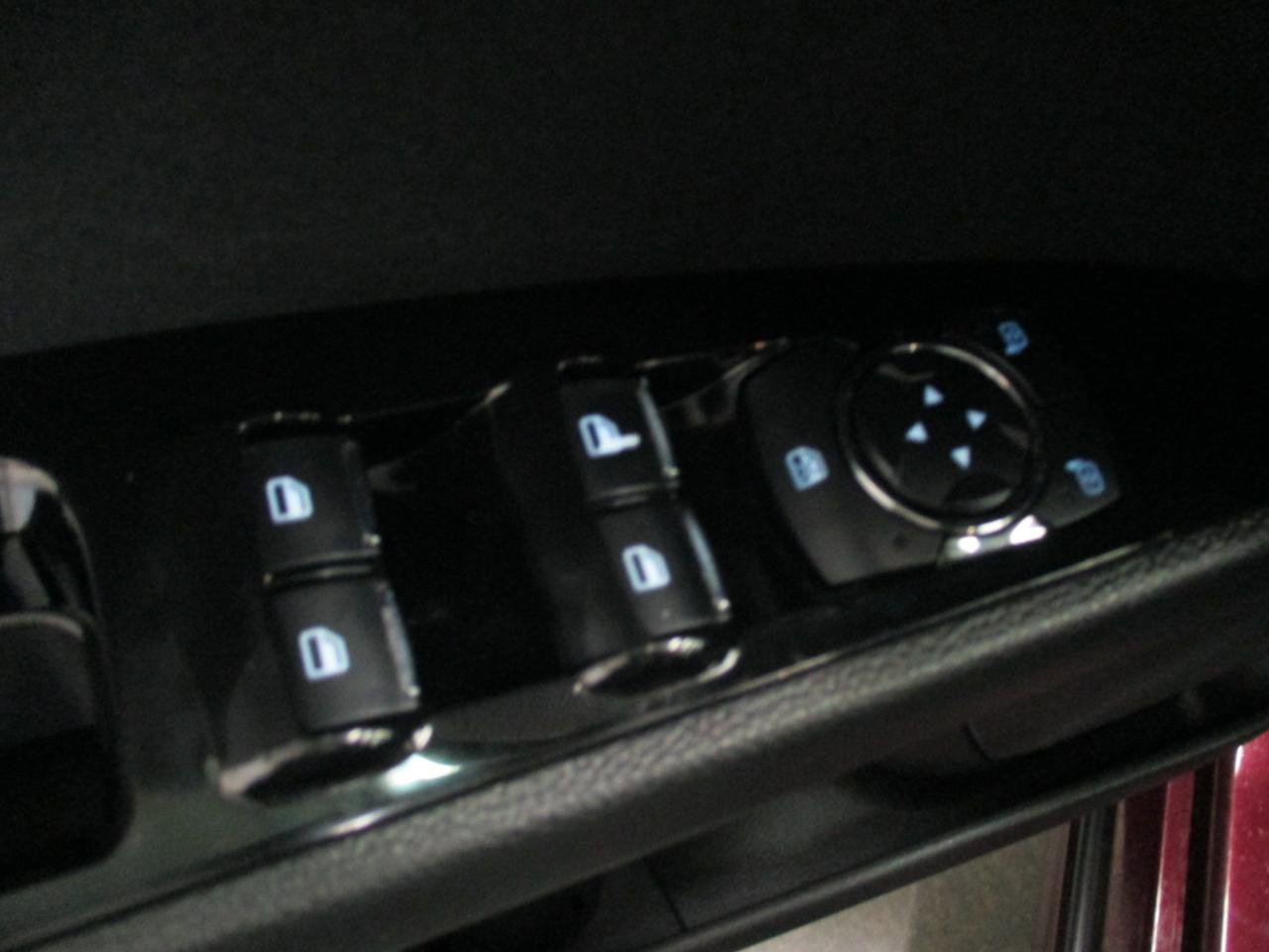 Used 2013 Ford Fusion SE FWD image 15