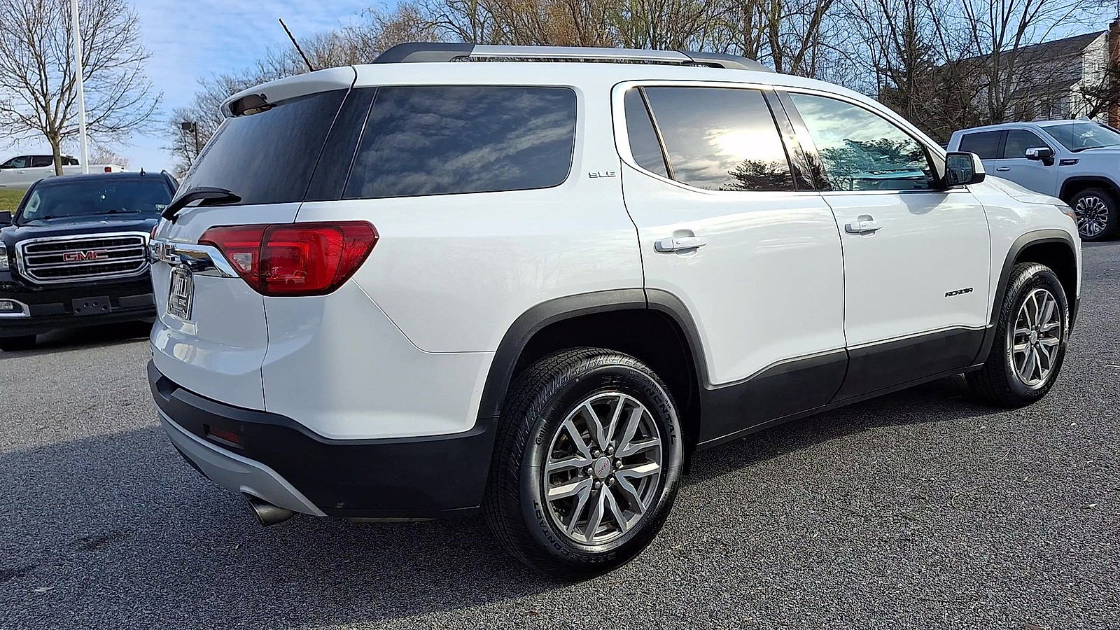 Certified 2019 GMC Acadia SLE w/ Driver Alert Package I image 8