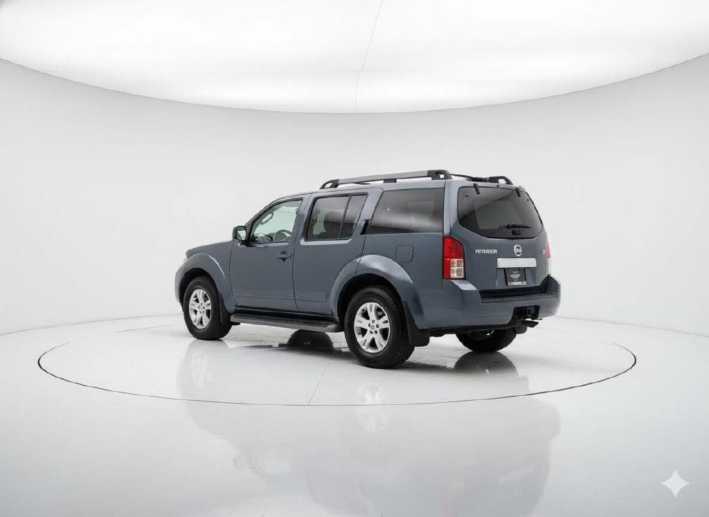 Used 2008 Nissan Pathfinder LE w/ Navigation Pkg image 7