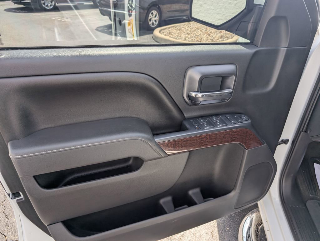 Used 2015 GMC Sierra 1500 SLE w/ SLE Value Package image 15