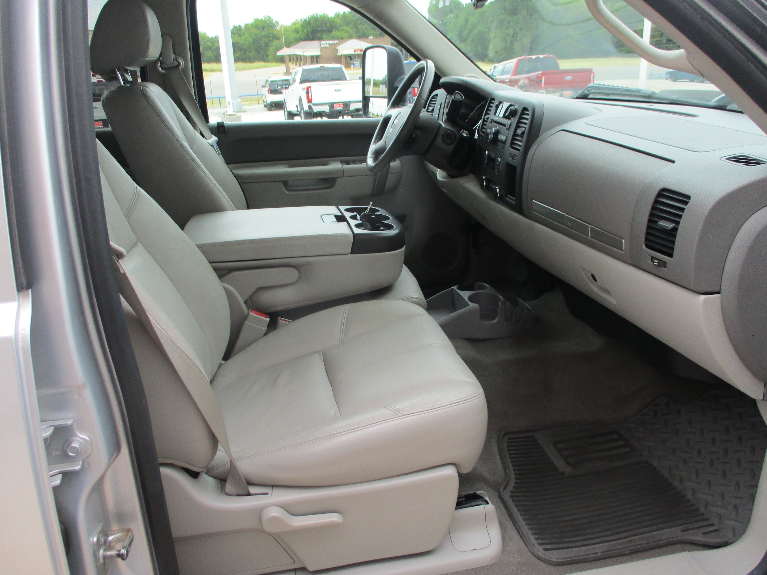 Used 2014 GMC Sierra 2500 SLE w/ SLE Preferred Package RWD image 10