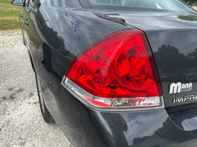 Used 2015 Chevrolet Impala LT w/ LT Sunroof Package FWD image 27