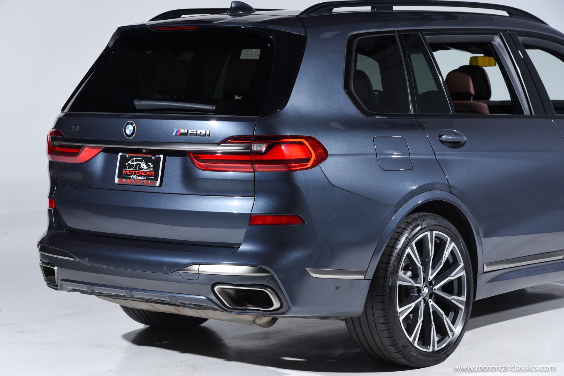 Used 2021 BMW X7 M50i image 16