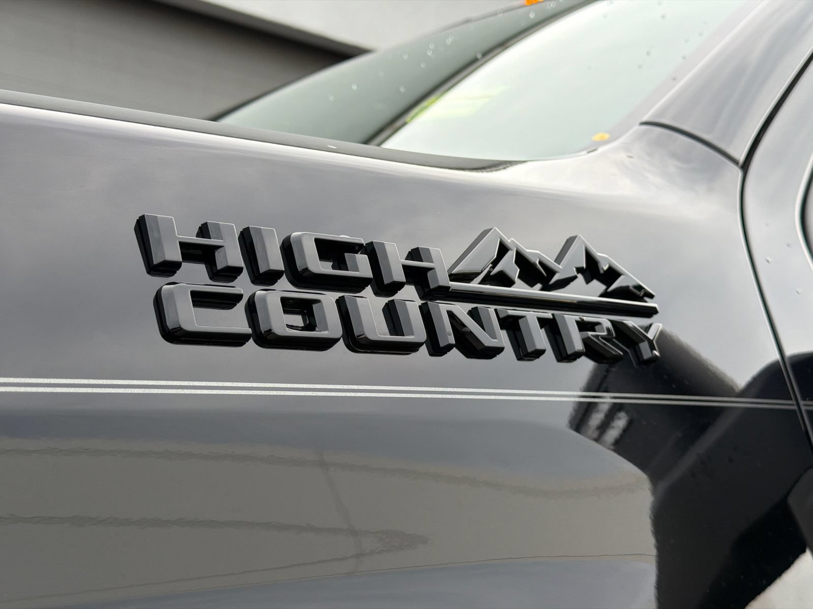 Used 2026 Chevrolet Silverado 2500 High Country w/ Midnight Edition AWD/4WD image 17
