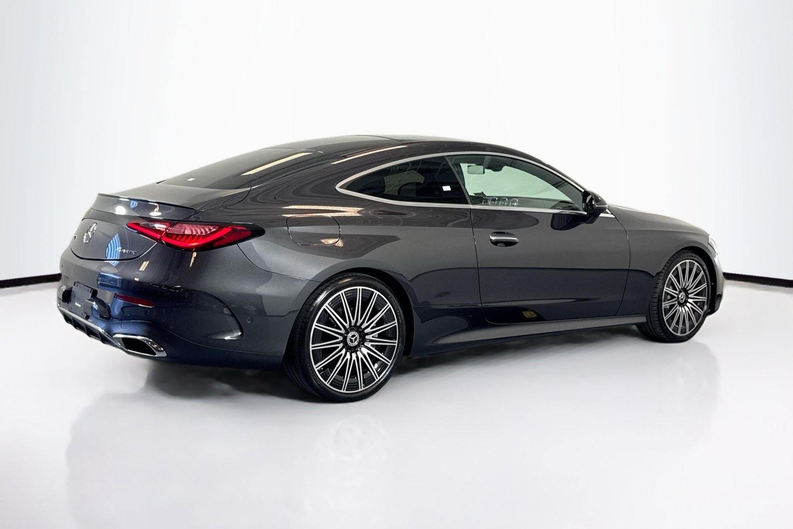 Used 2024 Mercedes-Benz CLE 300 4MATIC Coupe w/ AMG Line image 26
