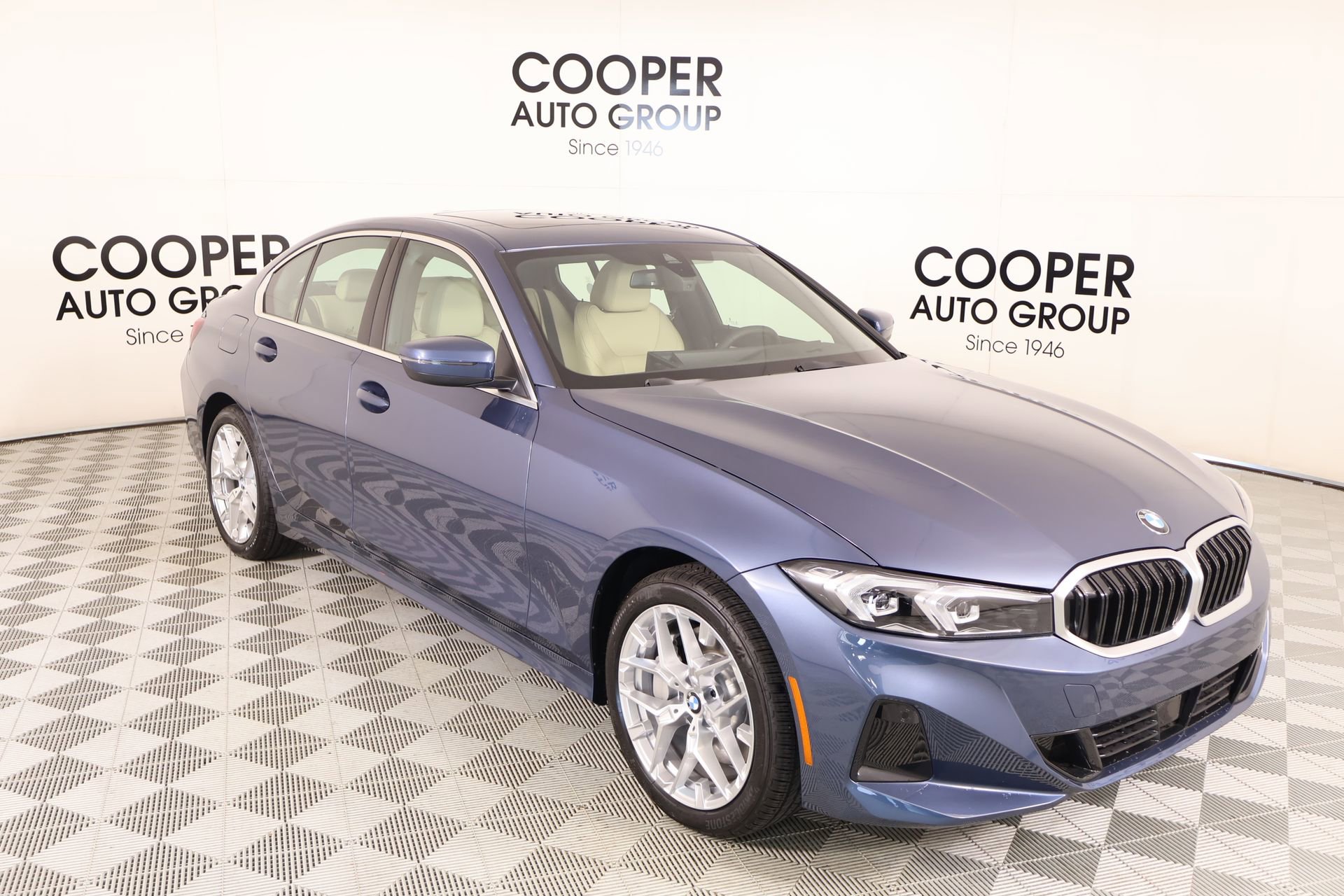 New 2026 BMW 330i xDrive Sedan w/ Premium Package AWD/4WD image 1