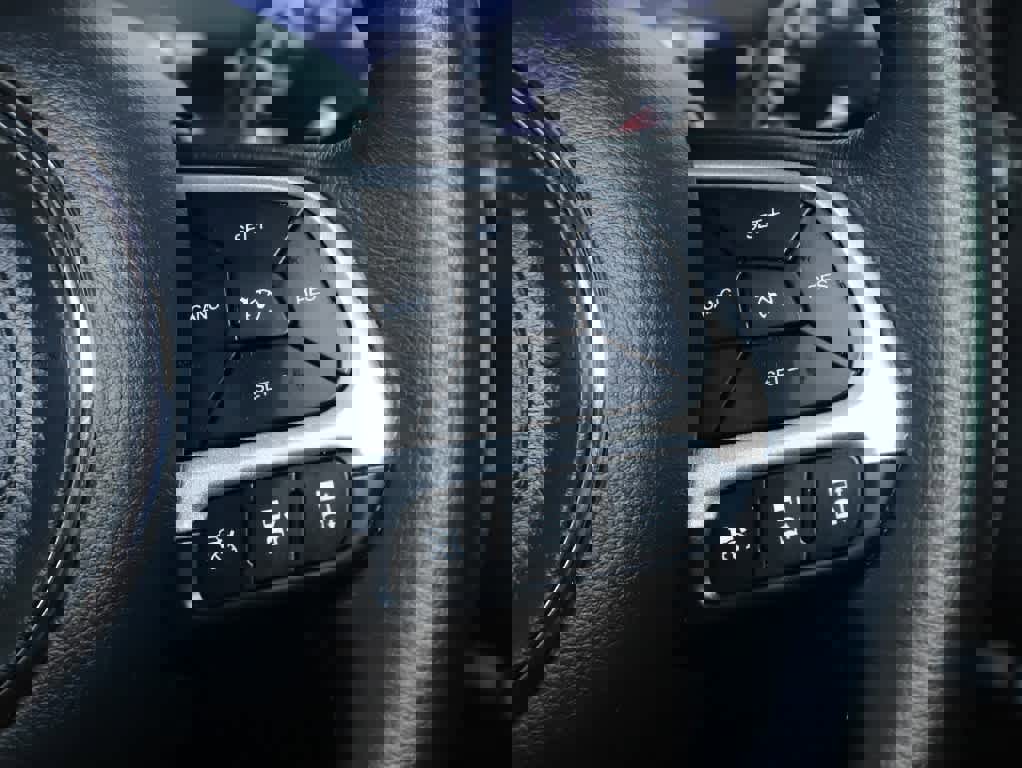 Used 2023 Jeep Renegade Limited image 21