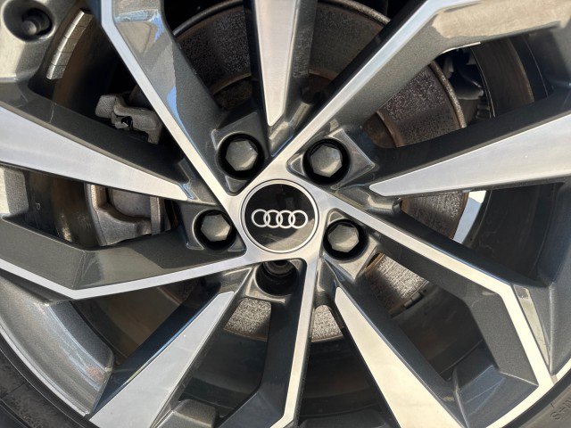 Used 2022 Audi Q5 2.0T Premium Plus w/ Premium Plus Package AWD/4WD image 5