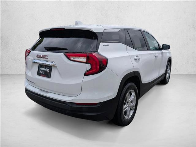 Used 2024 GMC Terrain SLE image 5