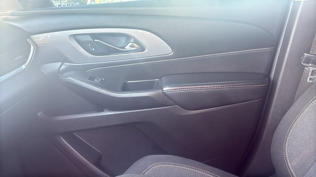 Used 2021 Chevrolet Traverse LS FWD image 23