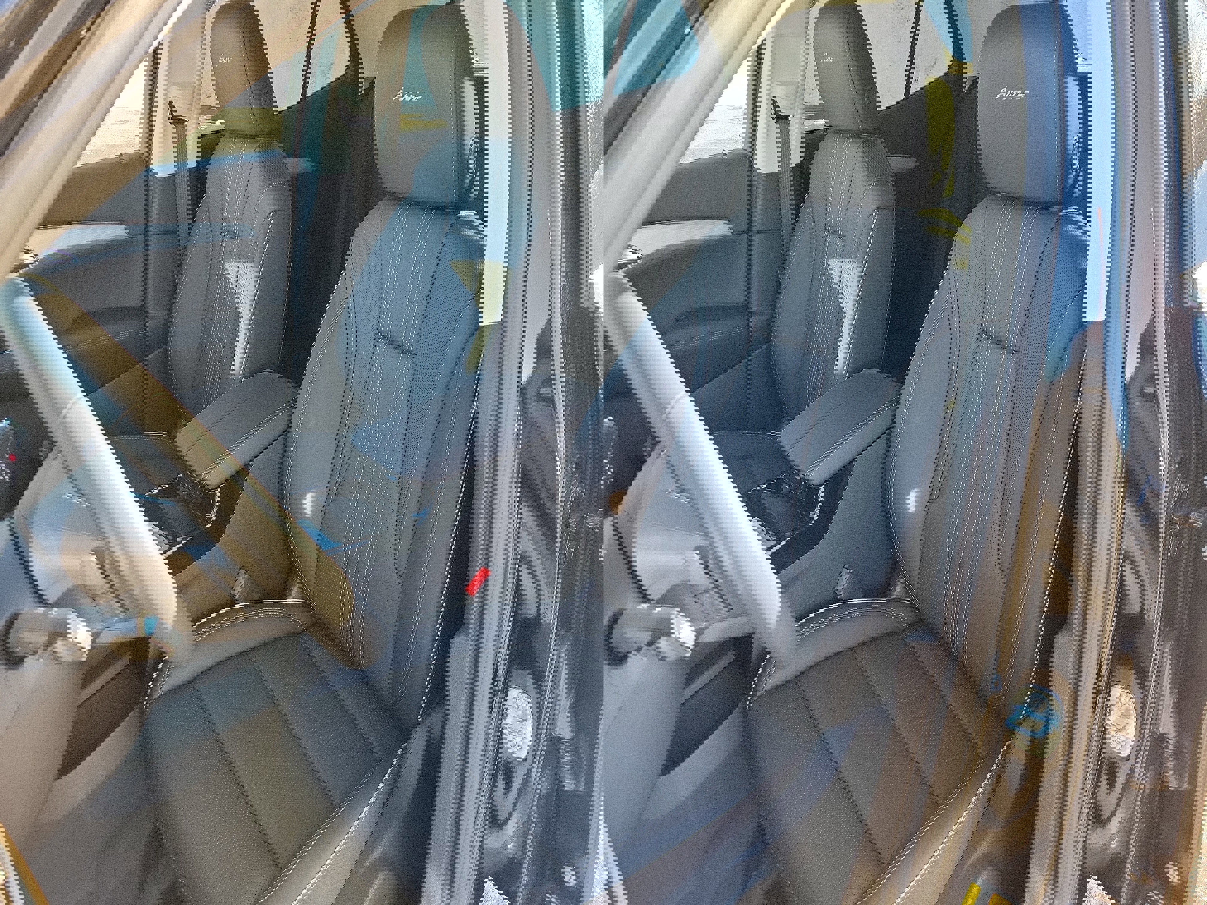 New 2026 Buick Envision Avenir image 4