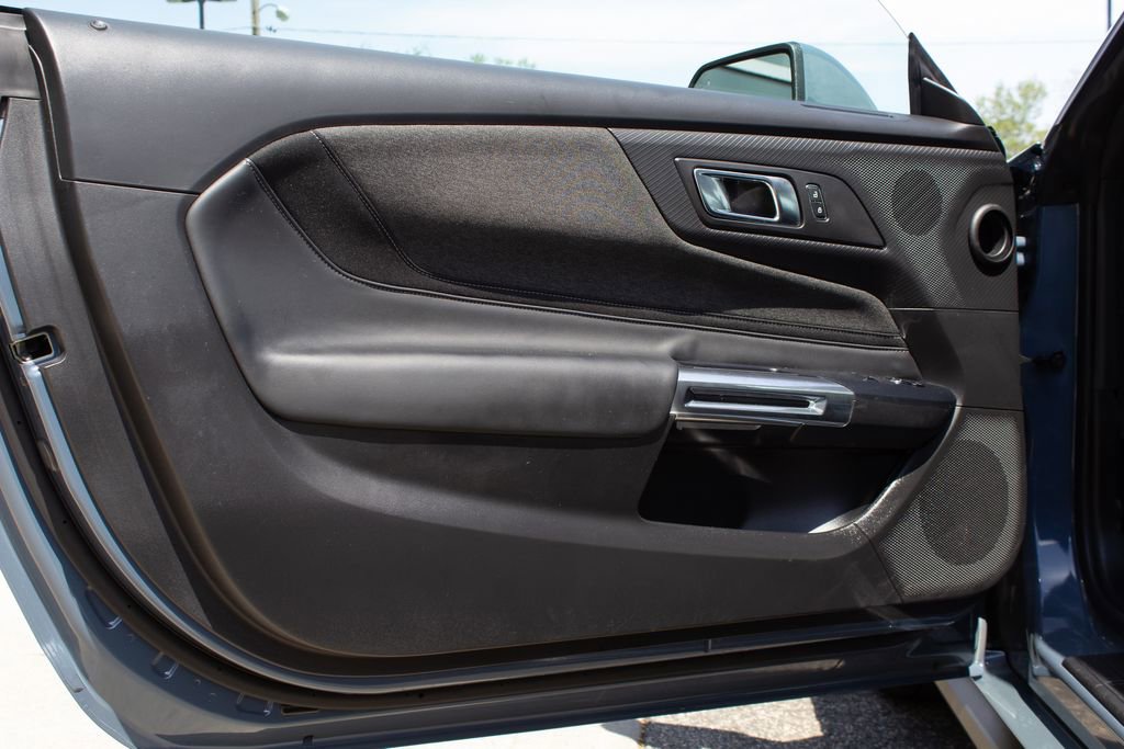 Used 2025 Ford Mustang GT RWD image 18