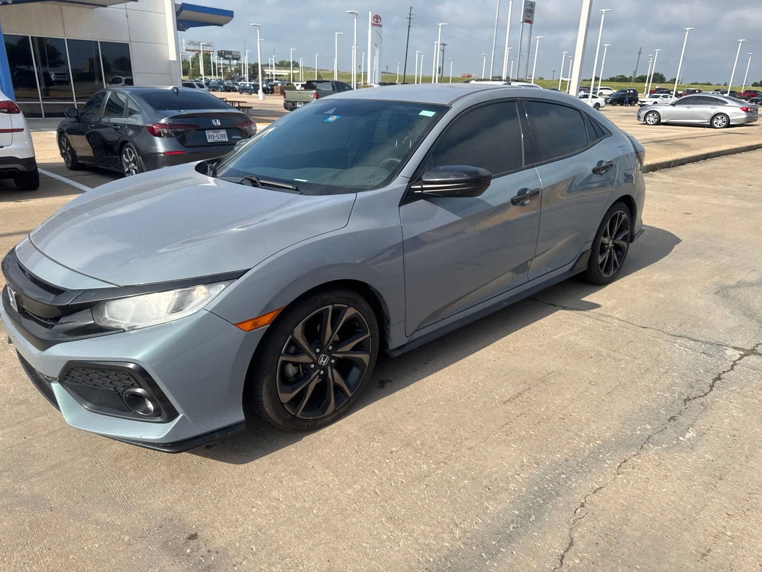 Used 2019 Honda Civic Sport image 2