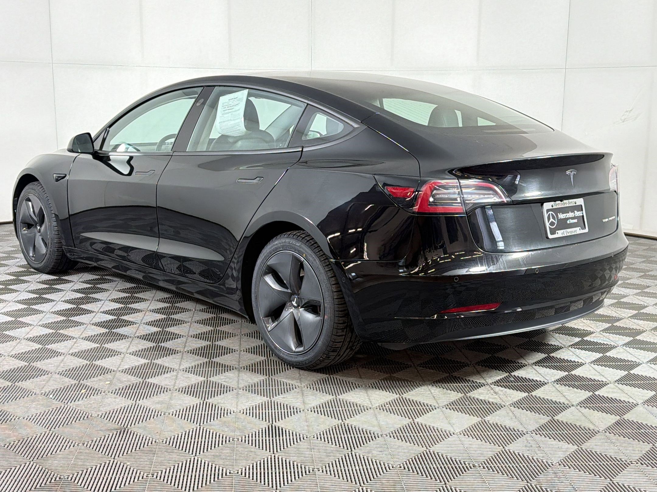 Used 2018 Tesla Model 3 Long Range AWD/4WD image 3