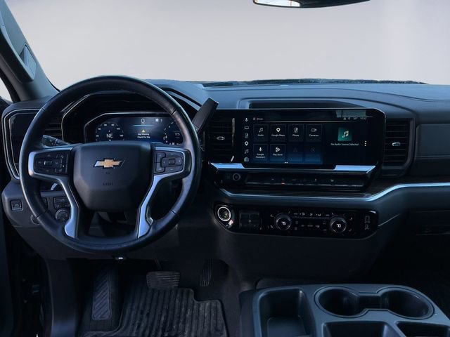 Used 2022 Chevrolet Silverado 1500 LT AWD/4WD image 10