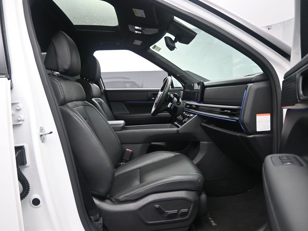 Used 2025 Hyundai Santa Fe Calligraphy image 33