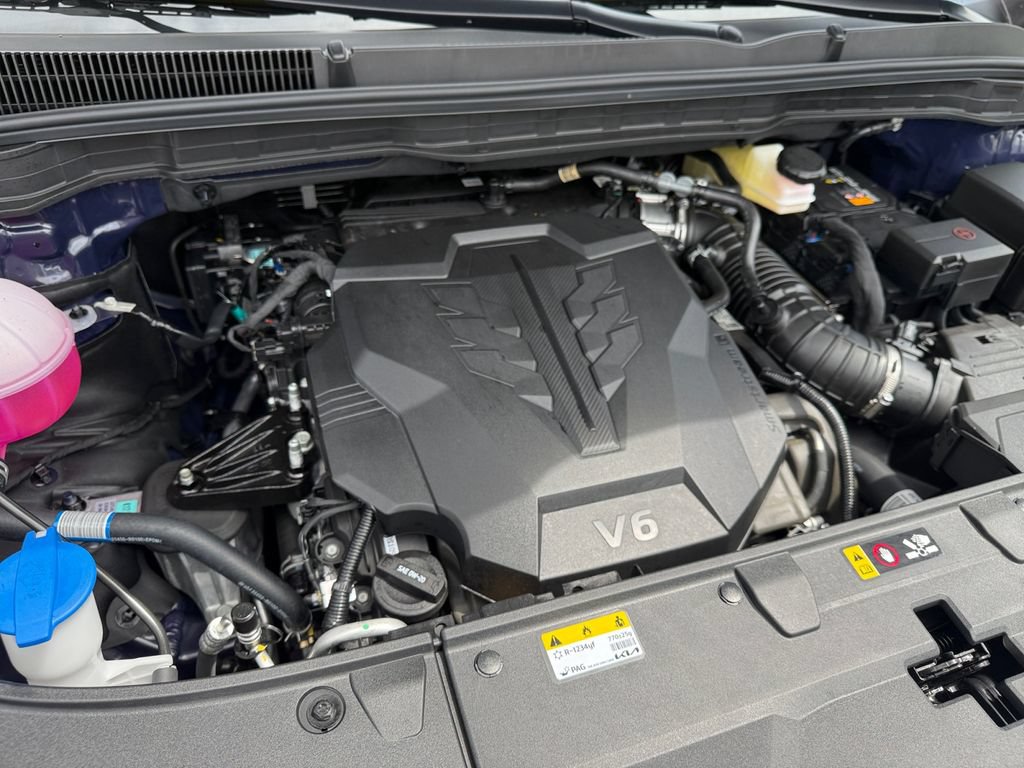 New 2027 Kia Carnival FWD image 21
